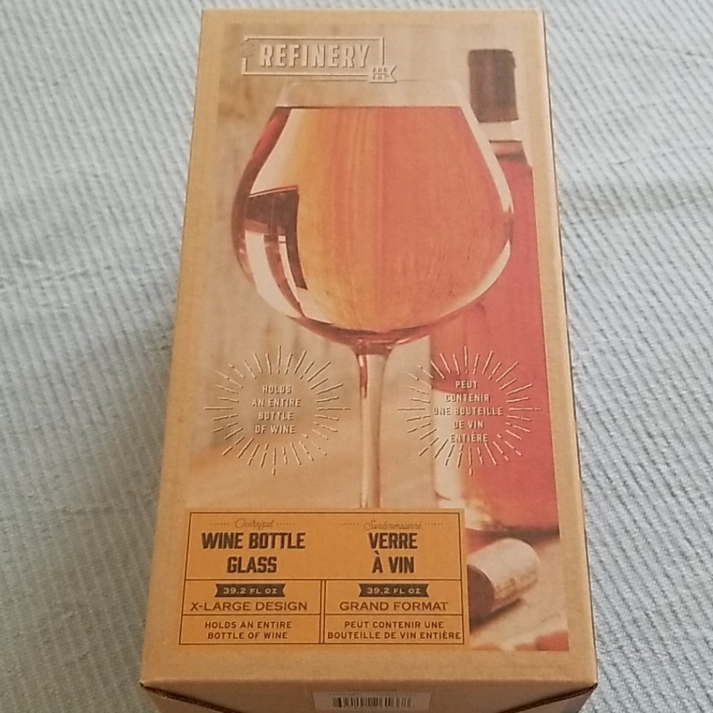Giant Wine Glass - holds a bottle! - Picture 6 of 8